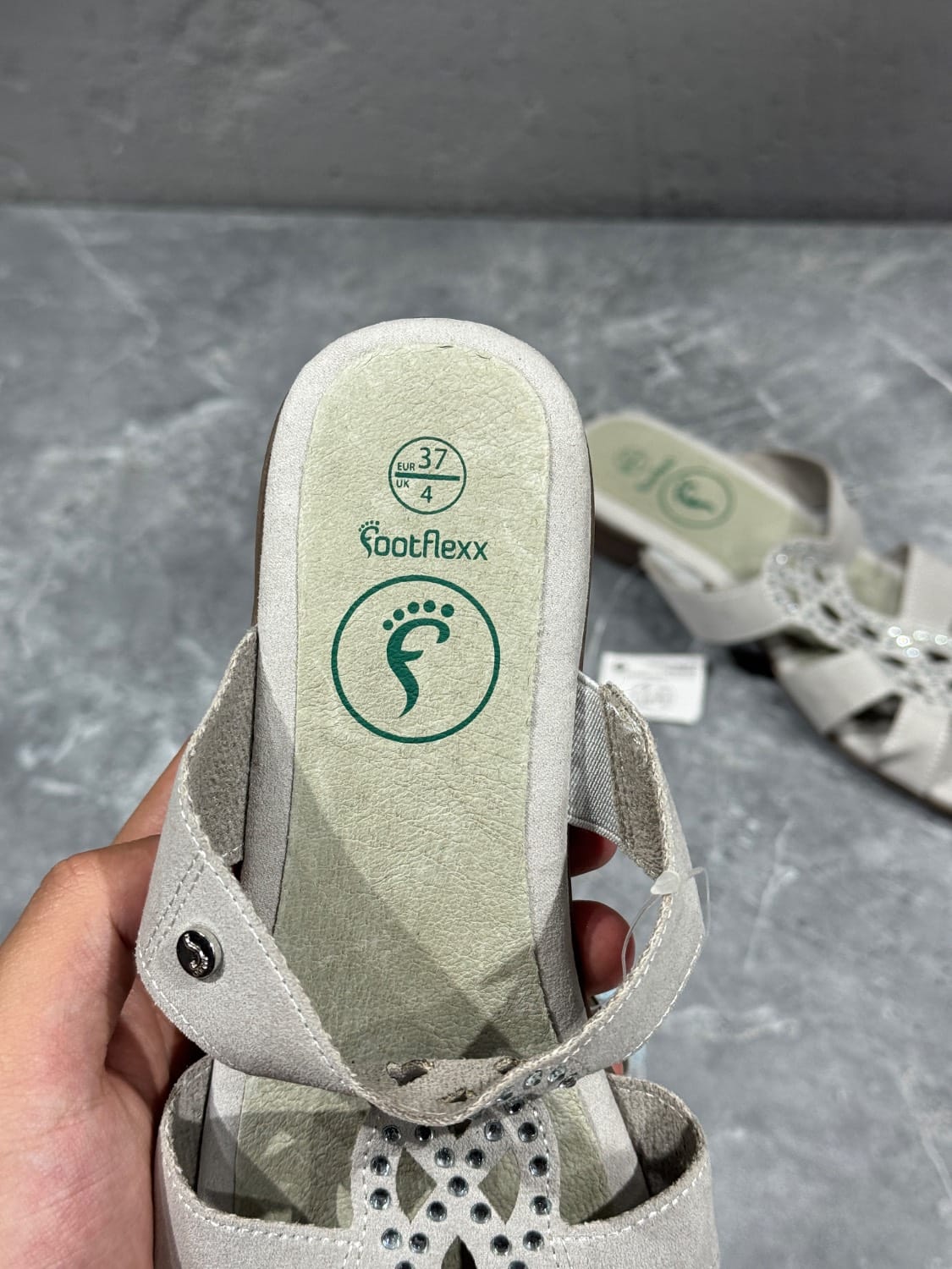 صندل باز زنانه FootFlexx مدل بندی
