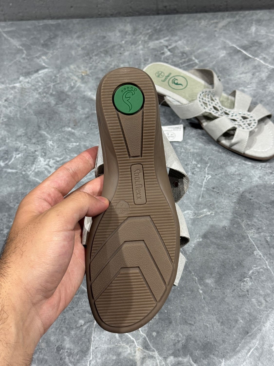 صندل باز زنانه FootFlexx مدل بندی