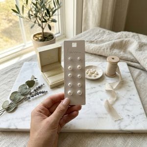 پک گوشواره میخی مرواریدی آی ام نمای دور